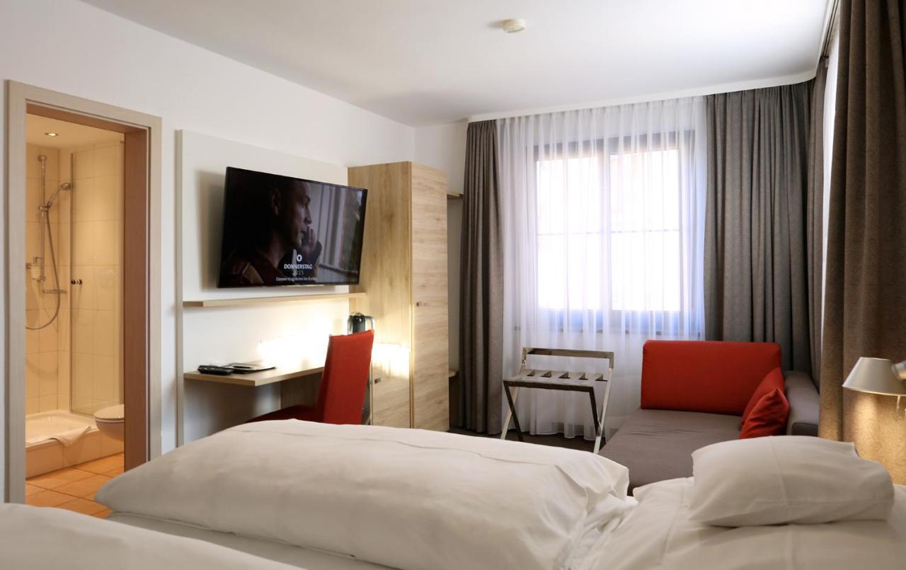 Hotel Warteck フロイデンシュタット エクステリア 写真